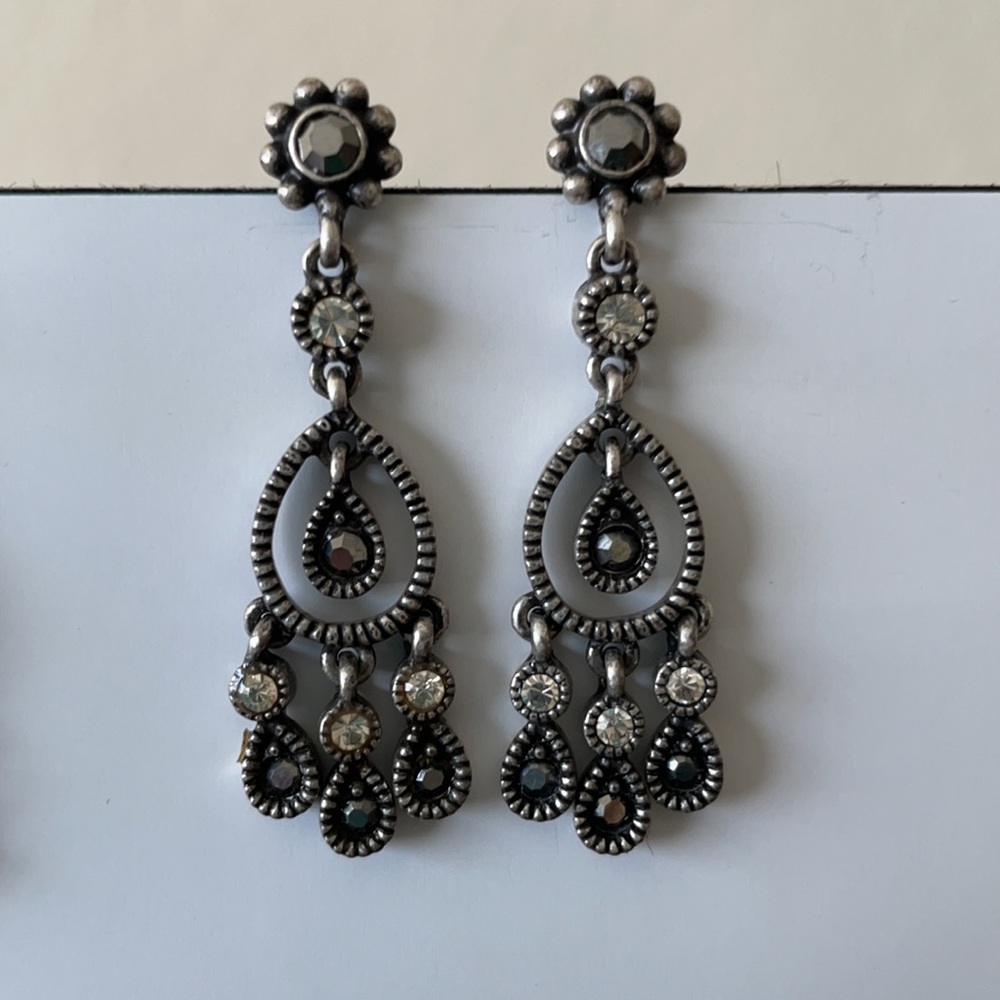 Set of 3 Pairs of Dangling Fashion Earrings - Picture 5 of 6